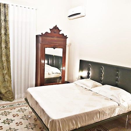 Room In Bb - Princess Mafalda Of Savoy B B Szirakúza Kültér fotó